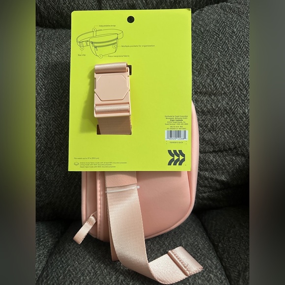 All in Motion Women's Belt/Crossbody Bag - Picture 3 of 3